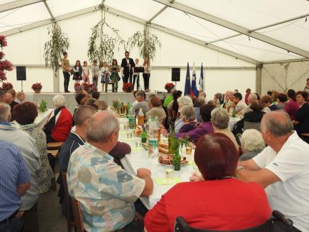 Srečanje starejših občine in župnije Razkrižje 28